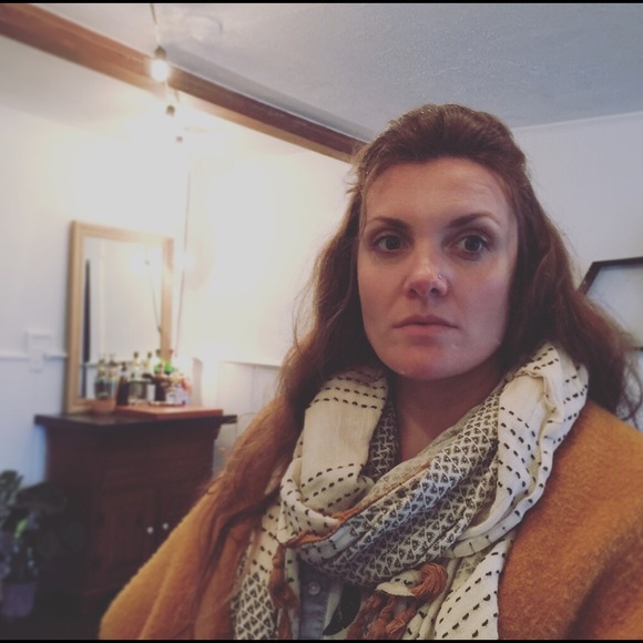 Meet your Posher, Rachel - Picture 1 of 1